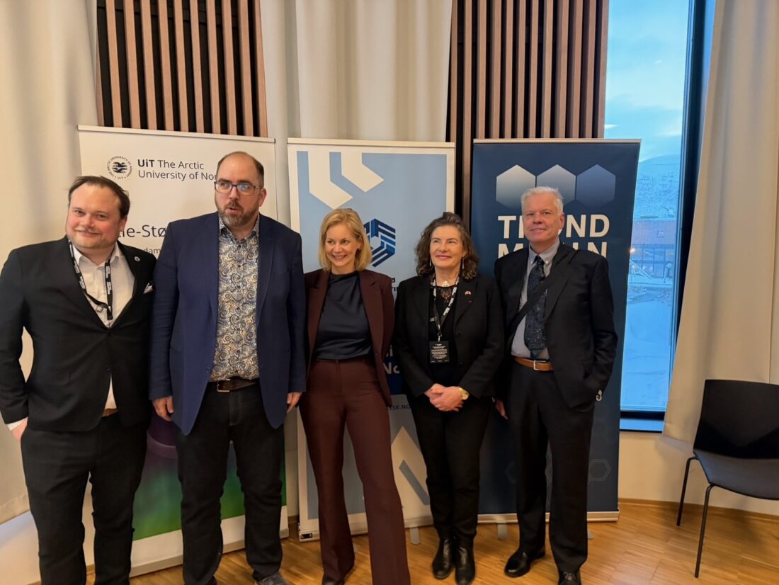 matematikk oppstilling -prodekan uit Riener Aasland fransk ambassador Munthe Kaas foto Nicholas